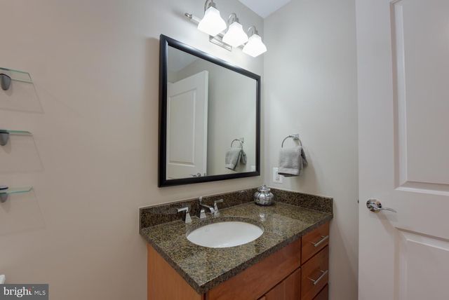 $450,000 | 2050 Jamieson Avenue, Unit 1002, Alexandria, VA 22314