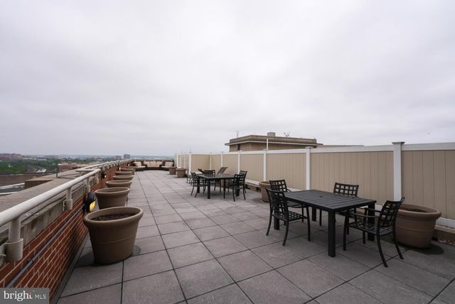 $450,000 | 2050 Jamieson Avenue, Unit 1002, Alexandria, VA 22314