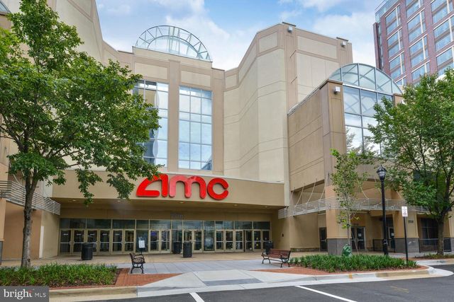 $450,000 | 2050 Jamieson Avenue, Unit 1002, Alexandria, VA 22314