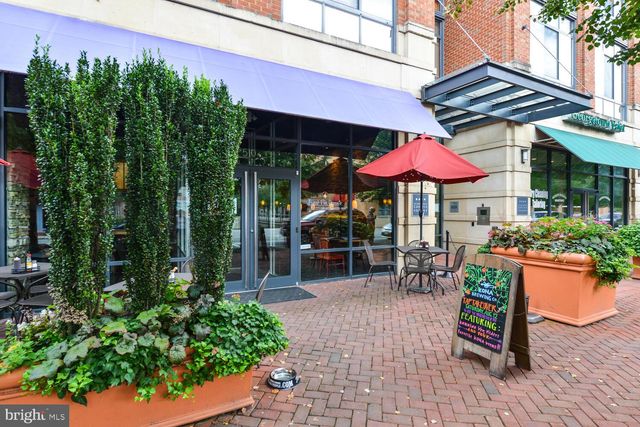 $450,000 | 2050 Jamieson Avenue, Unit 1002, Alexandria, VA 22314
