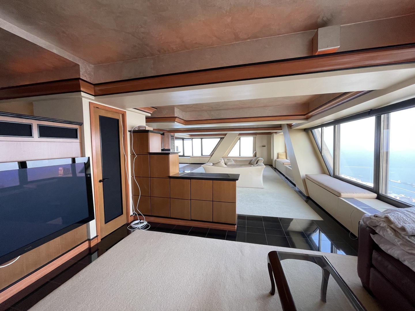 175 East Delaware Place, Unit 9007 Chicago, IL 60611 - Photo 12 of 29 a room with furniture and windows