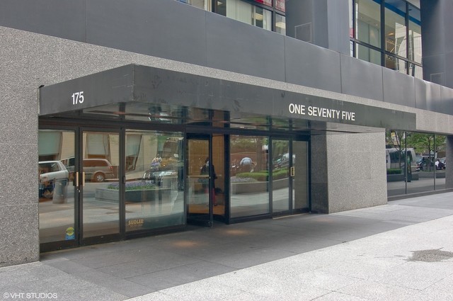 175 East Delaware Place, Unit 9007 Chicago, IL 60611 - Photo 2 of 29 a view of a building entrance