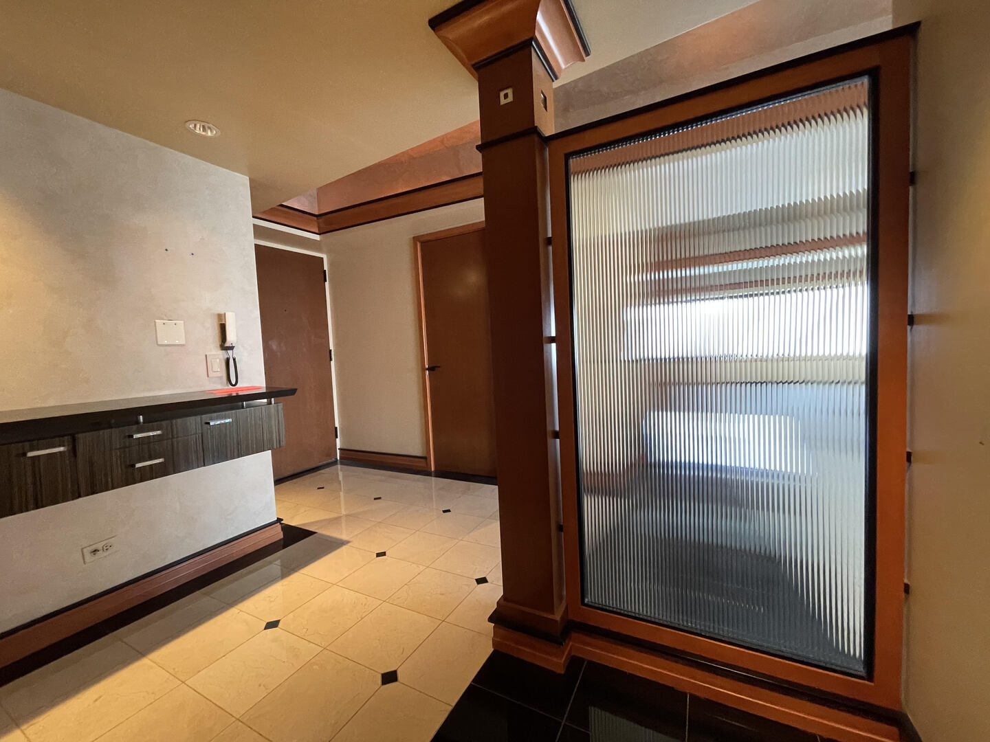 175 East Delaware Place, Unit 9007 Chicago, IL 60611 - Photo 5 of 29