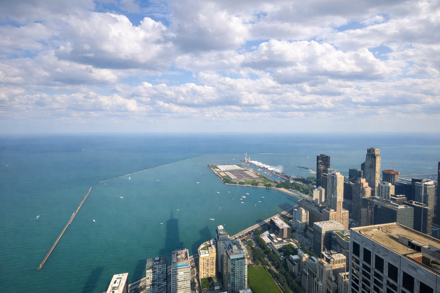 175 East Delaware Place, Unit 9007 Chicago, IL 60611 - Photo 7 of 27