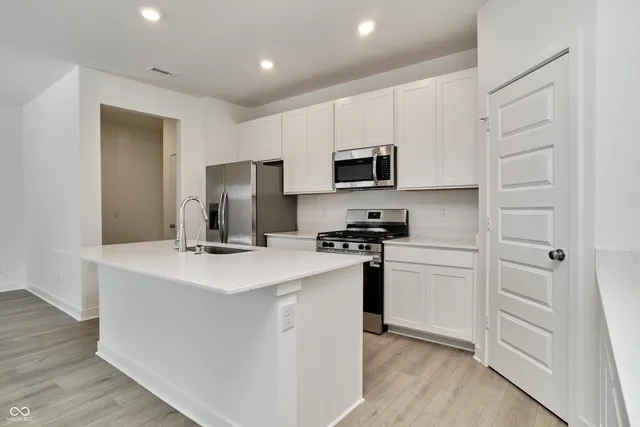 $2,800 | 411 West Michigan Street, Fortville, IN 46040