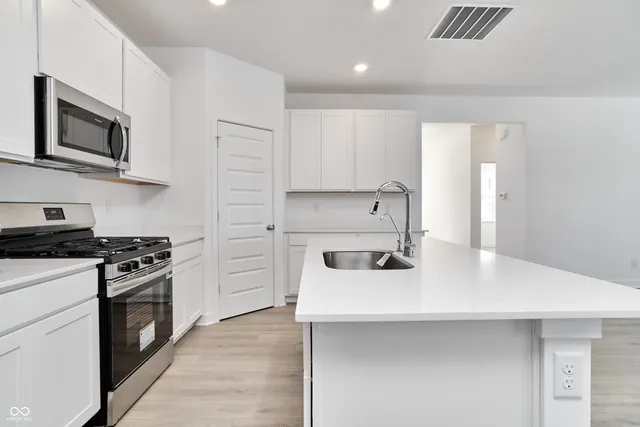 $2,800 | 411 West Michigan Street, Fortville, IN 46040