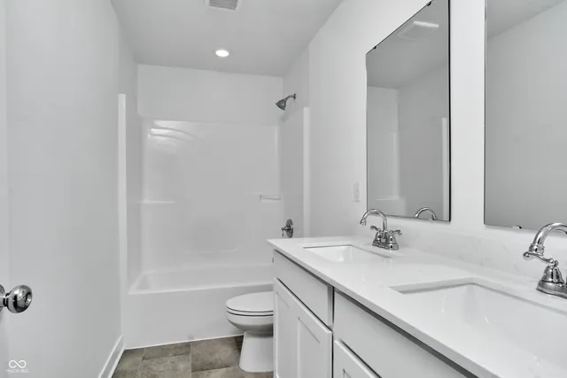 $2,800 | 411 West Michigan Street, Fortville, IN 46040