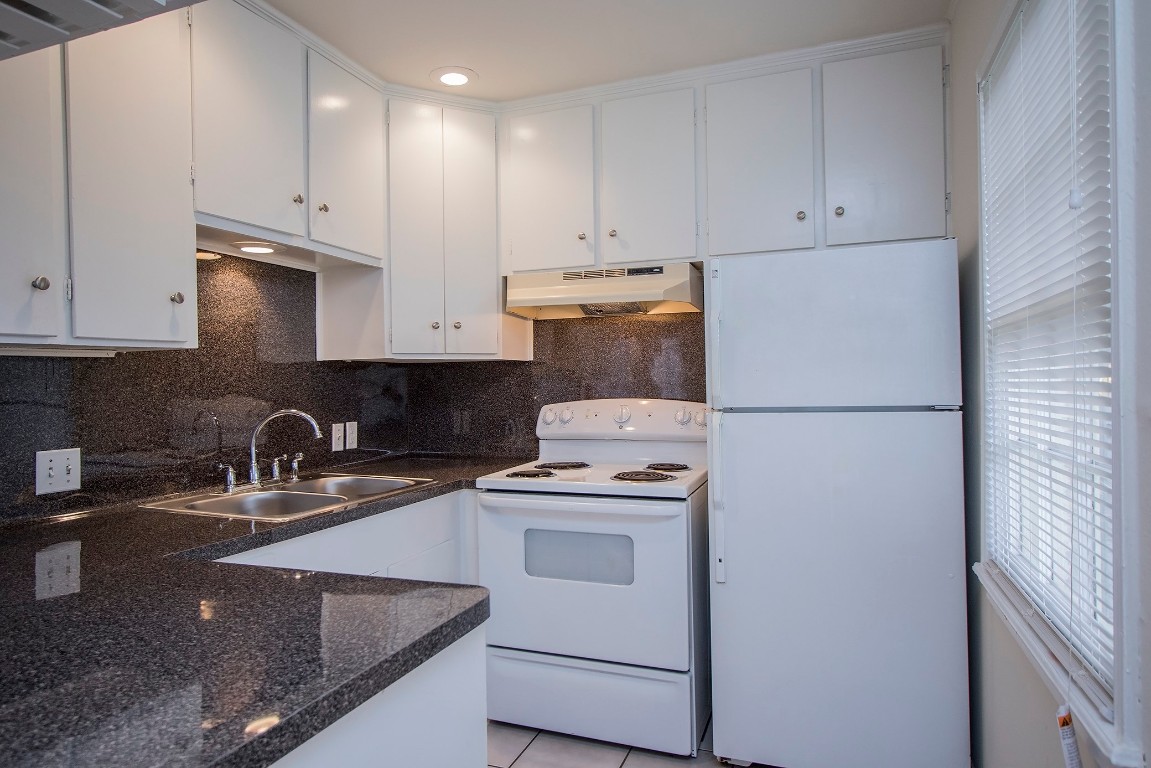 1741 Commonwealth Street Houston, TX 77006 - Photo 5 of 11