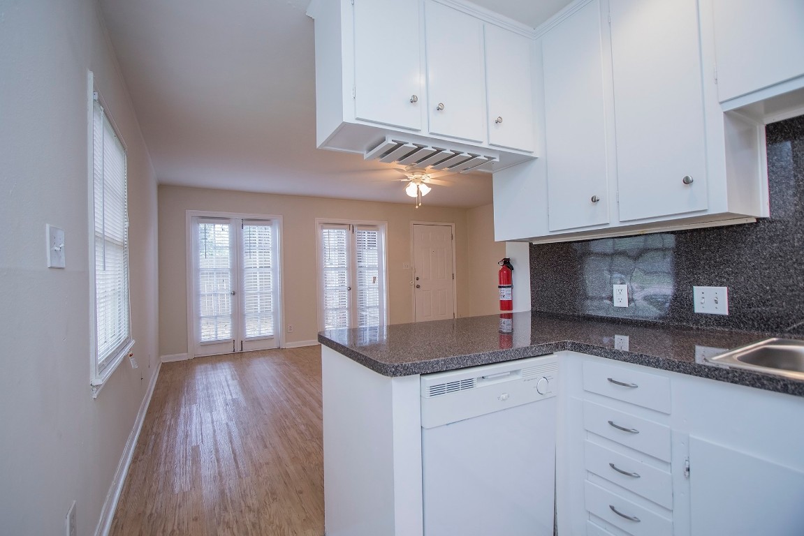 1741 Commonwealth Street Houston, TX 77006 - Photo 6 of 11