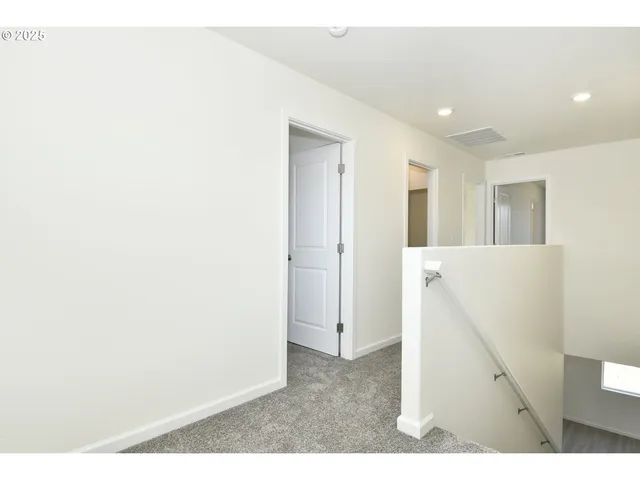 $499,900 | 3901 Southwest Duniway Lane, Gresham, OR 97080