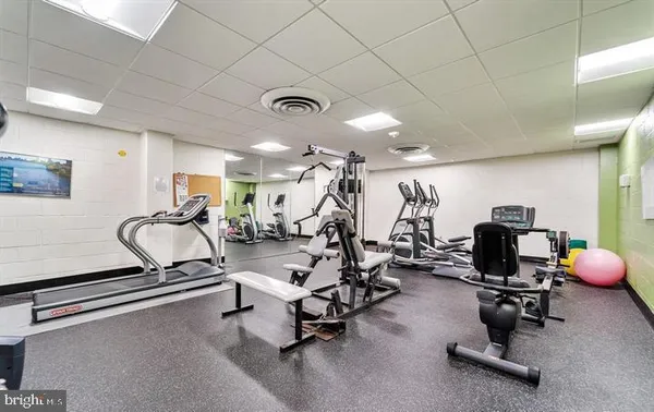 $1,750 | 4242 East W Highway, Unit 417, Bethesda, MD 20814