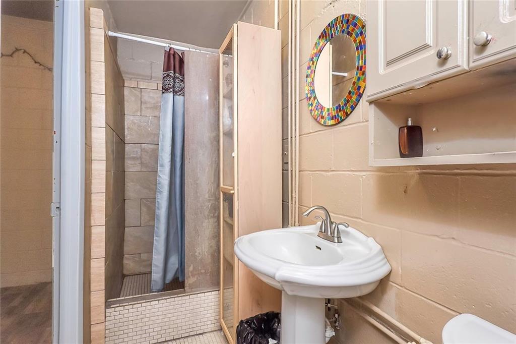 91 Ewing Road McKees Rocks, PA 15136 - Photo 17 of 25
