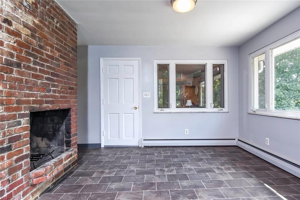 91 Ewing Road McKees Rocks, PA 15136 - Photo 7 of 25