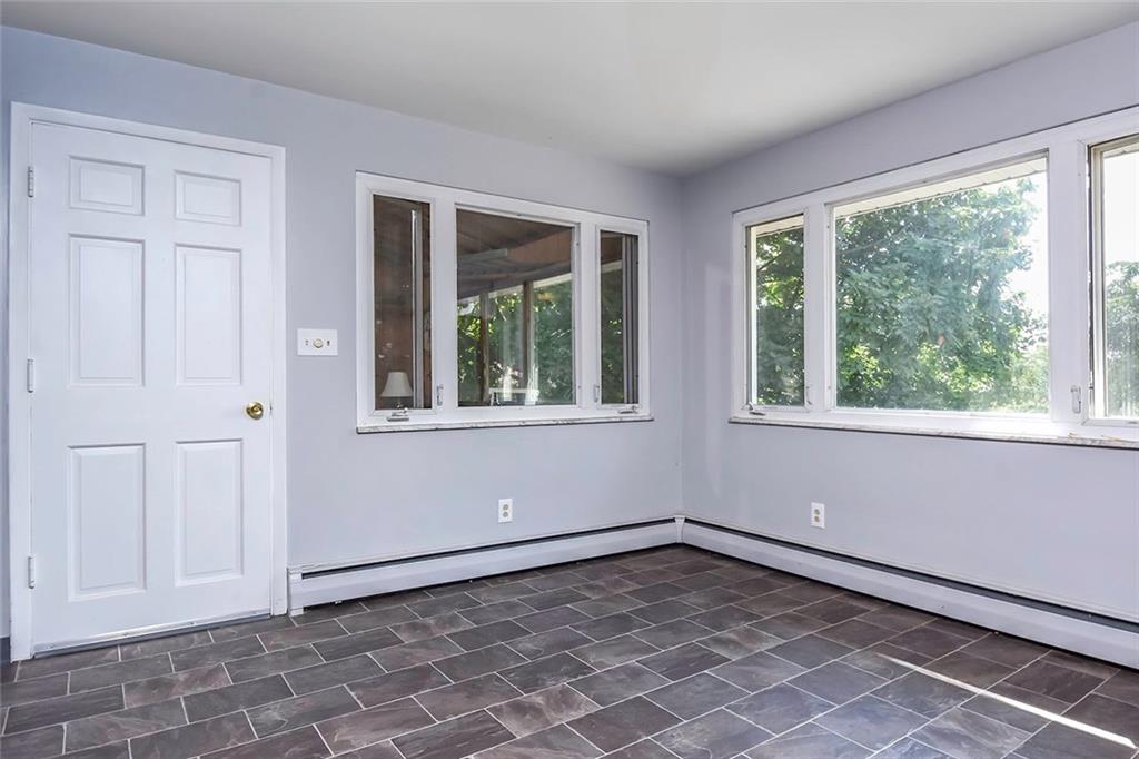 91 Ewing Road McKees Rocks, PA 15136 - Photo 8 of 25