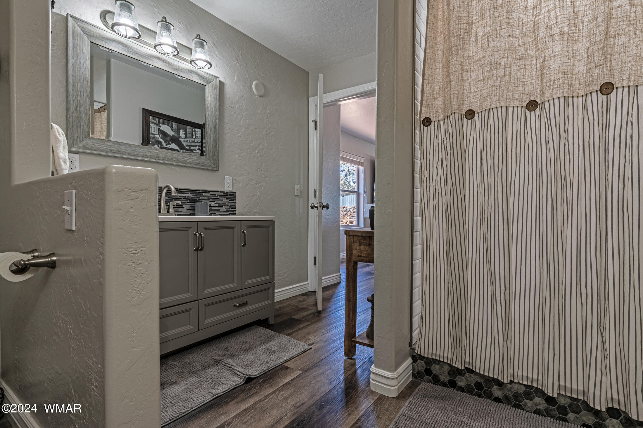 1108 Pearce Road Show Low, AZ 85901 - Photo 15 of 51 a view of a hallway with entryway door
