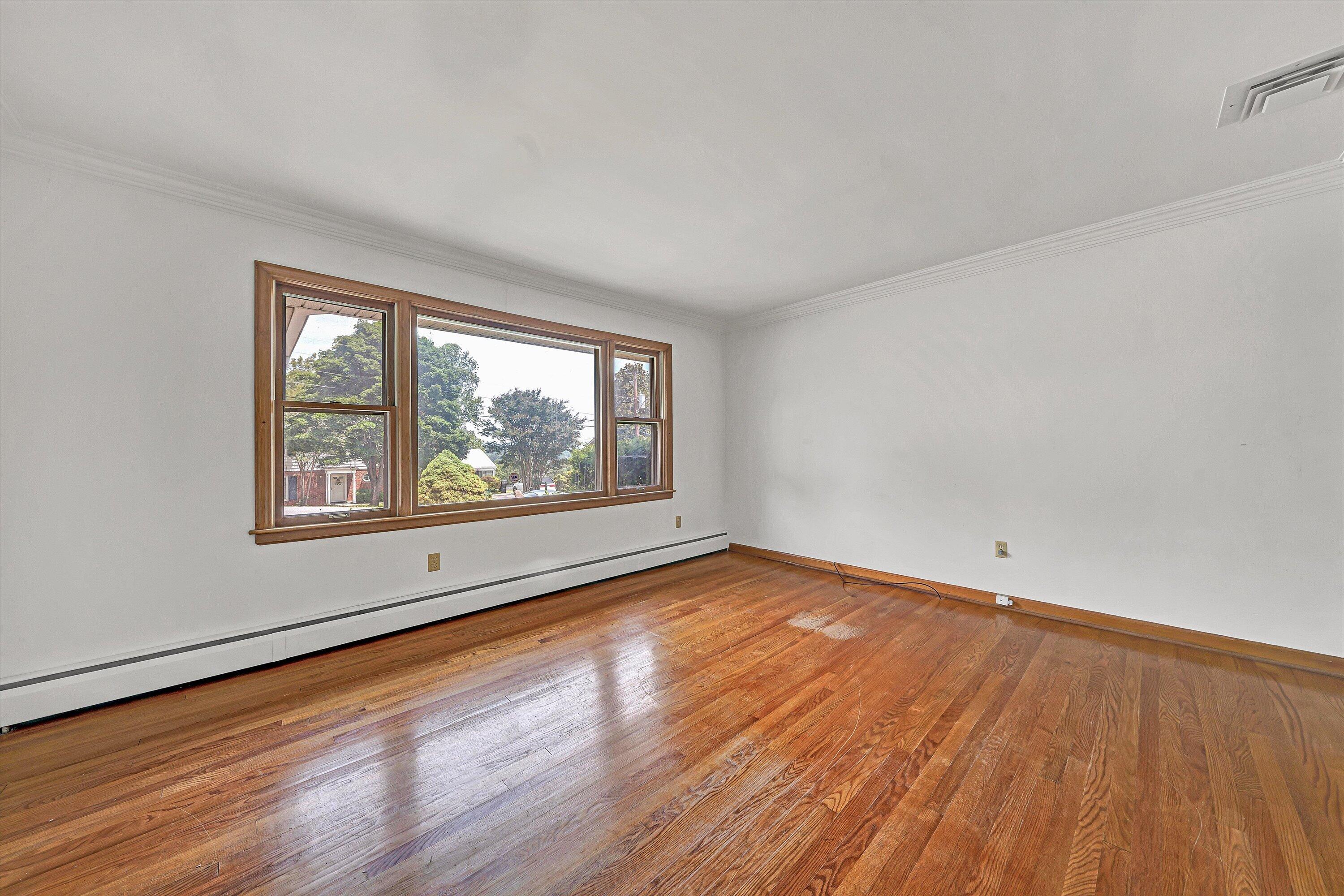 4506 Rosecrest Road Roanoke, VA 24018 - Photo 8 of 49 08-DSC00094