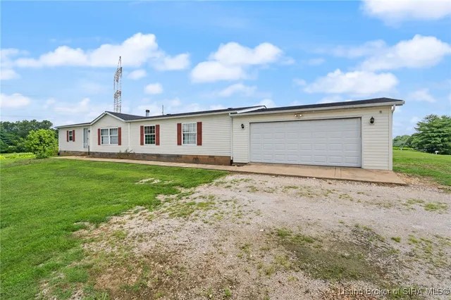 $224,800 | 1414 Deer Ridge Way Northeast, New Salisbury, IN 47161