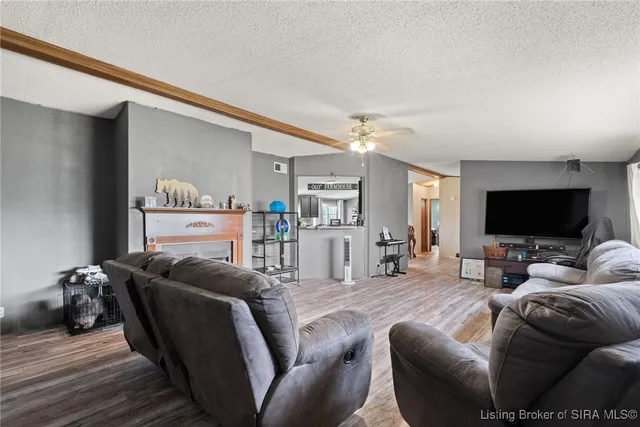 $224,800 | 1414 Deer Ridge Way Northeast, New Salisbury, IN 47161