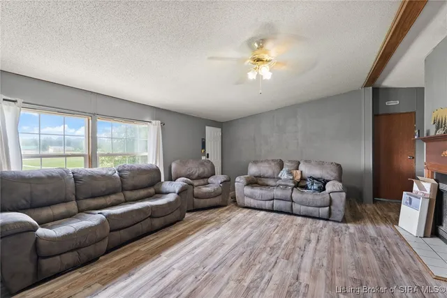 $224,800 | 1414 Deer Ridge Way Northeast, New Salisbury, IN 47161