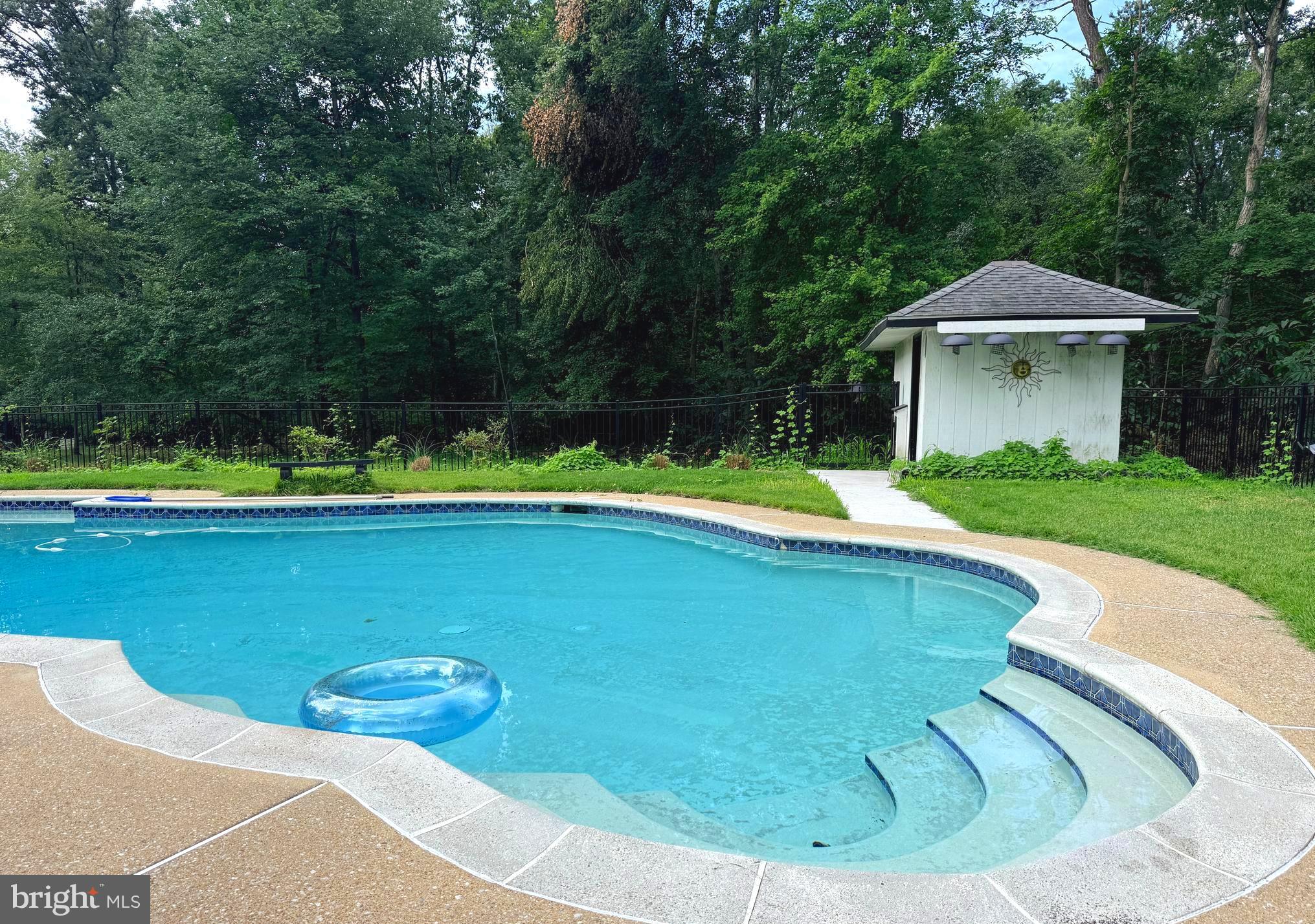 833 Meadow Road Severn, MD 21144 - Photo 5 of 6 Pool house and additional shed.