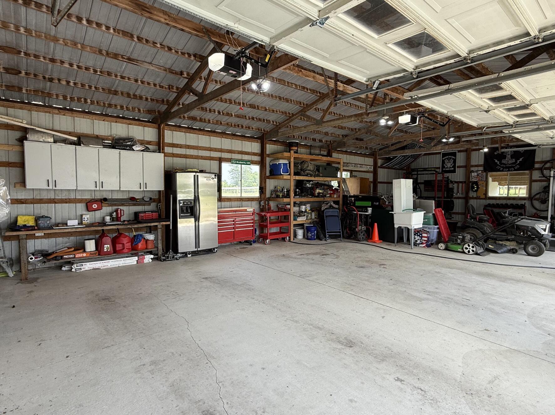 6086 Horseshoe Road Delaware, OH 43015 - Photo 28 of 32 Garage 2
