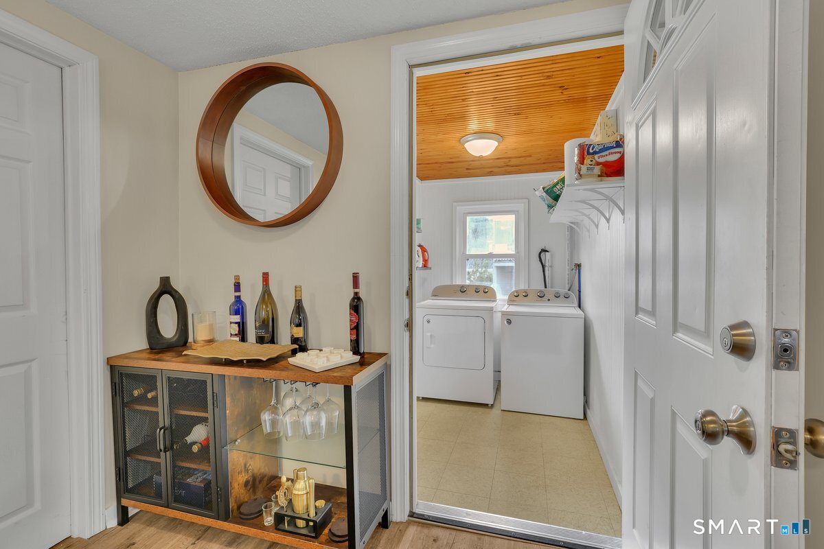 299 Westfield Road Meriden, CT 06450 - Photo 6 of 27 Gallery Image 6