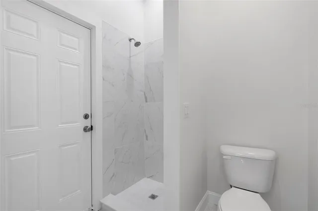 $3,995 | 40026 County Road 452, Leesburg, FL 34788