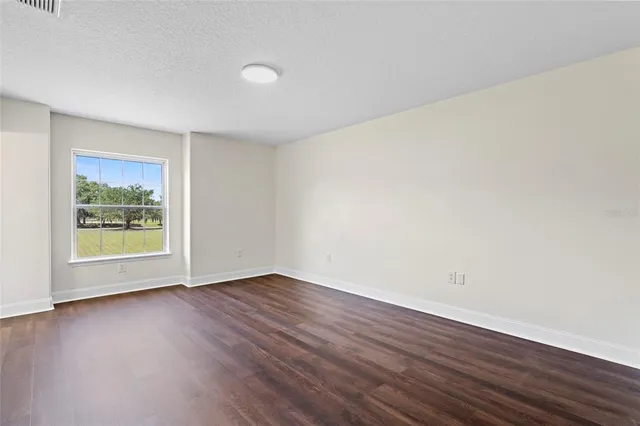 $3,995 | 40026 County Road 452, Leesburg, FL 34788