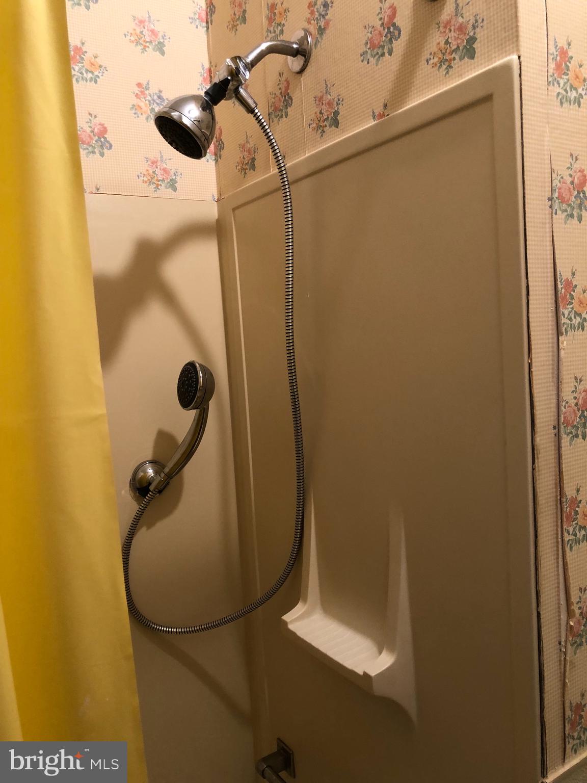 3326 Ridgeway Street Reading, PA 19605 - Photo 17 of 20 Upstairs full bath