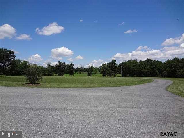 85 Schwartz Road Gettysburg, PA 17325 - Photo 3 of 34