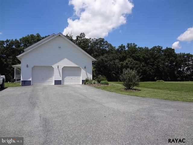 85 Schwartz Road Gettysburg, PA 17325 - Photo 5 of 34