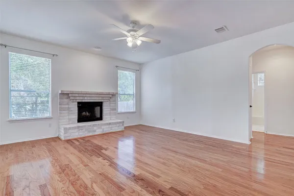 $2,300 | 1001 Clear Lake Lane, Leander, TX 78641