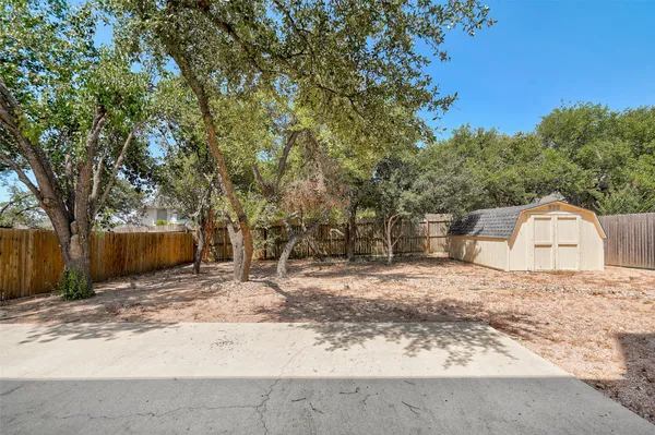 $2,300 | 1001 Clear Lake Lane, Leander, TX 78641