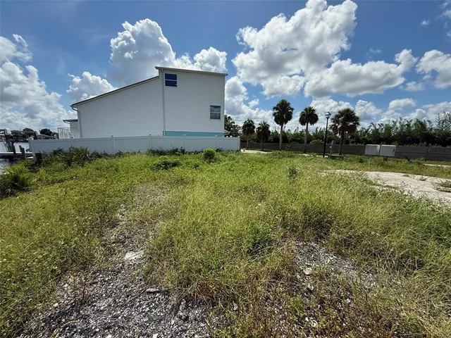 $129,900 | 5251 Boardwalk Street, Holiday, FL 34690