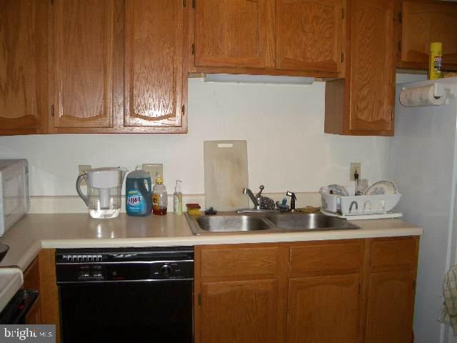 1954 Deer Path Road Harrisburg, PA 17110 - Photo 7 of 8 Gallery Image 7