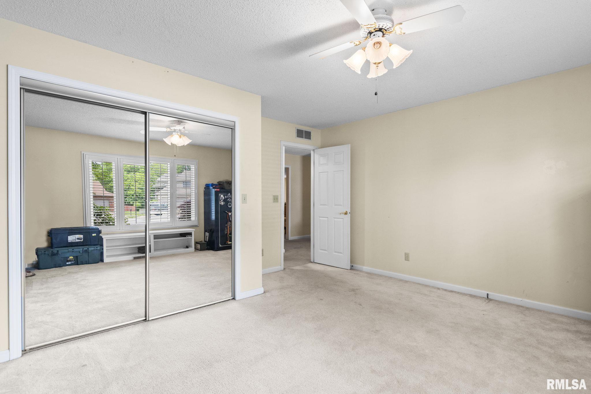 2205 Pond Mill Court Springfield, IL 62704 - Photo 23 of 30 Gallery Image 23