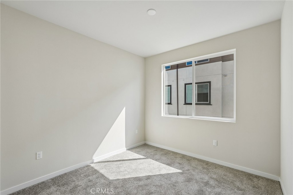 9542 Hannah Way Riverside, CA 92503 - Photo 20 of 35
