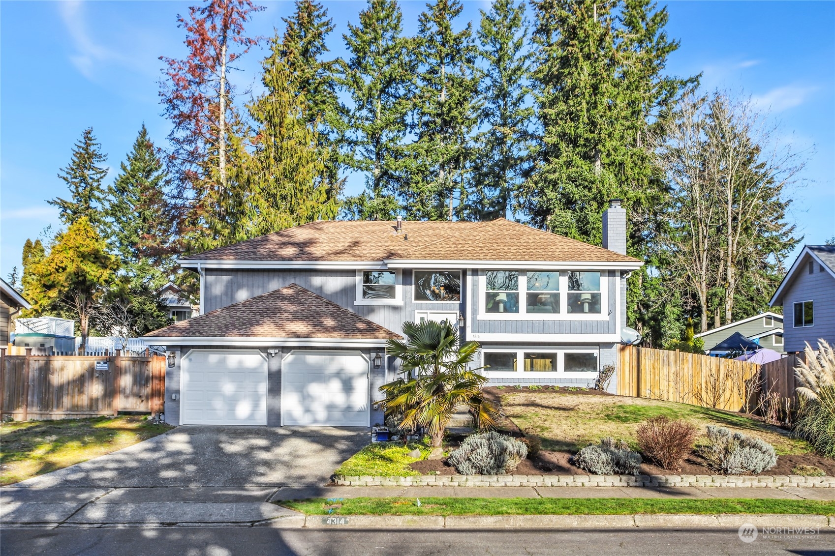 4314 Southeast 2nd Place Renton, WA 98059 - Photo 2 of 36