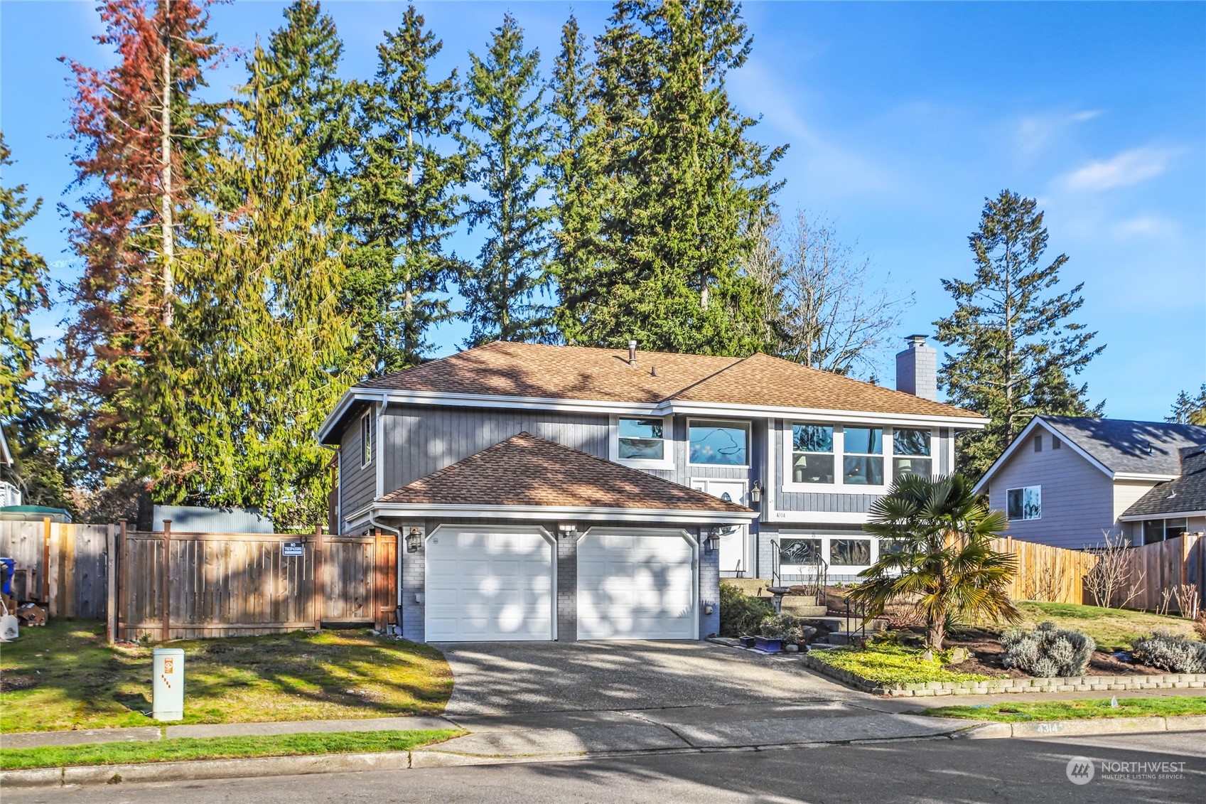 4314 Southeast 2nd Place Renton, WA 98059 - Photo 3 of 36