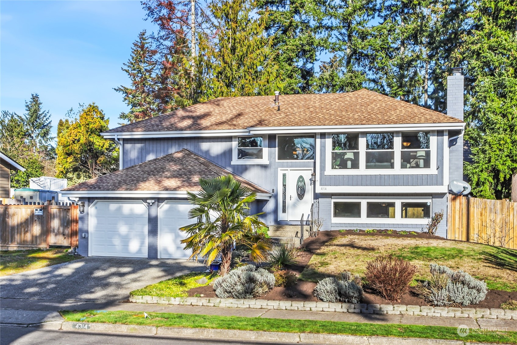 4314 Southeast 2nd Place Renton, WA 98059 - Photo 5 of 36