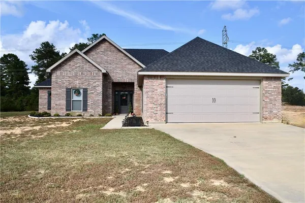 $380,500 | 507 Sophie Lane, Dry Prong, LA 71423