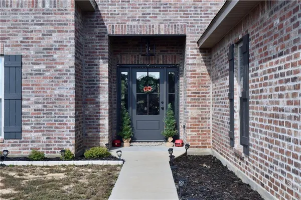 $380,500 | 507 Sophie Lane, Dry Prong, LA 71423