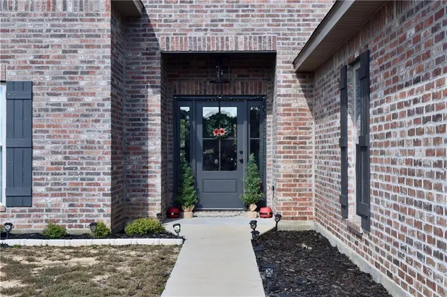 $380,500 | 507 Sophie Lane, Dry Prong, LA 71423