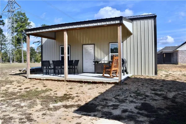 $380,500 | 507 Sophie Lane, Dry Prong, LA 71423