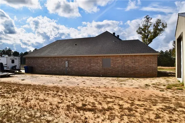 $380,500 | 507 Sophie Lane, Dry Prong, LA 71423