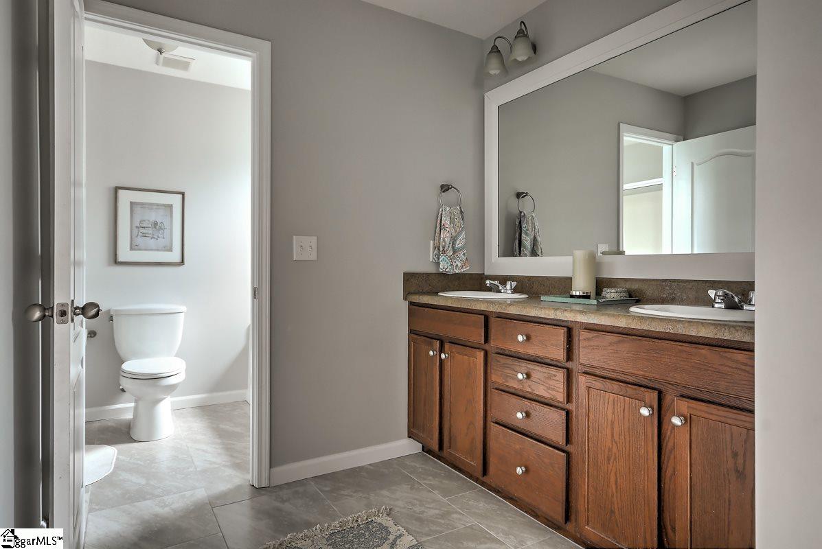 264 Sleepy River Road Simpsonville, SC 29681 - Photo 20 of 33 Gallery Image 20