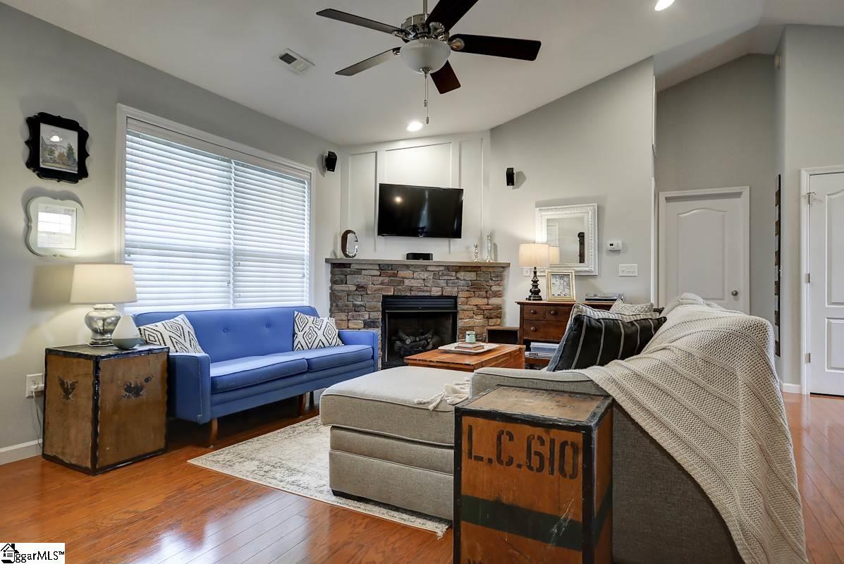 264 Sleepy River Road Simpsonville, SC 29681 - Photo 8 of 33 Gallery Image 8