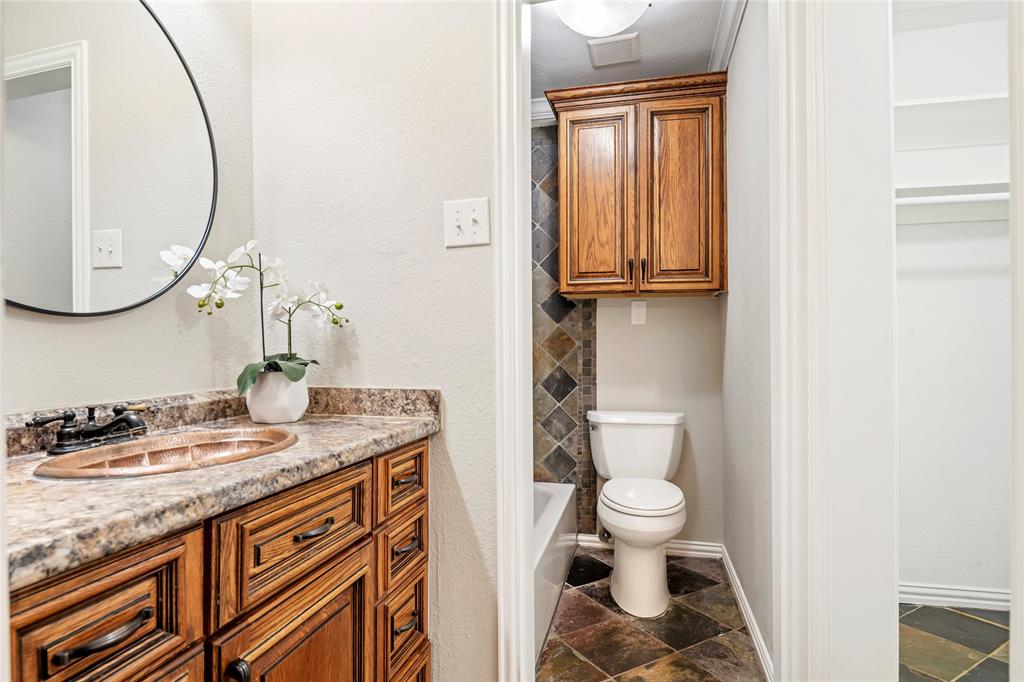 13571 Waterfall Way Dallas, TX 75240 - Photo 18 of 30