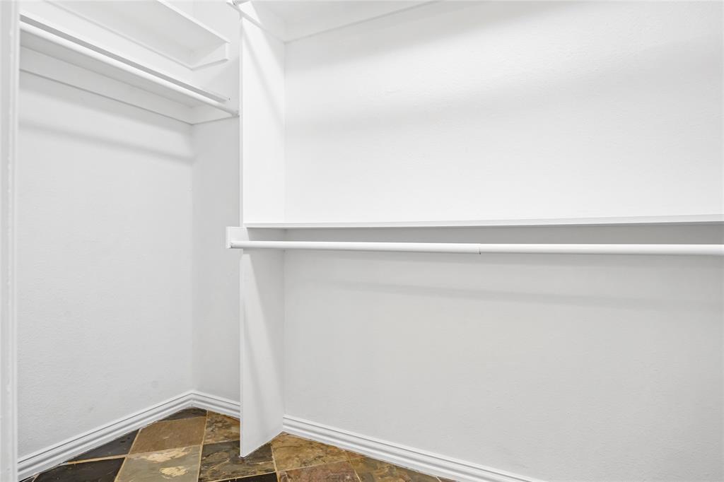13571 Waterfall Way Dallas, TX 75240 - Photo 20 of 30