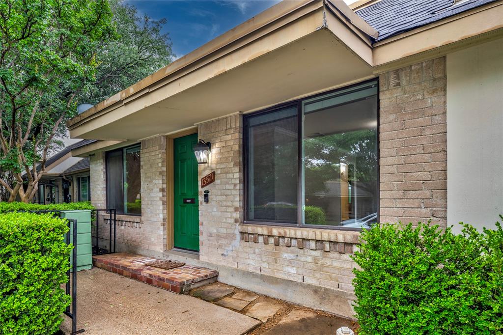 13571 Waterfall Way Dallas, TX 75240 - Photo 2 of 30